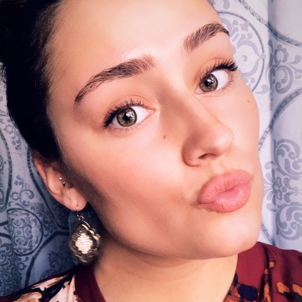 Meet your Posher, Natily